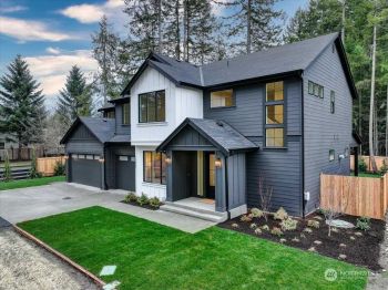 28804 224th Avenue SE, Black Diamond, WA 98010