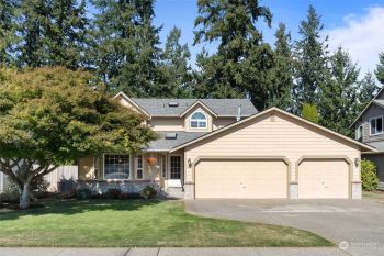 9218 Classic Drive NE, Lacey, WA 98516
