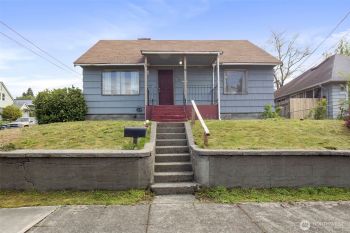 832 Cogean Avenue , Bremerton, WA 98337