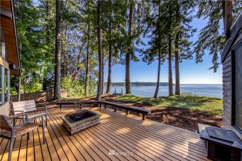 7275 Pebble Beach Drive NE, Suquamish, WA 98392