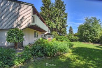 5345 Rose Avenue NE, Bainbridge Island, WA 98110