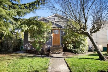 8414 9th Avenue SW, Seattle, WA 98106