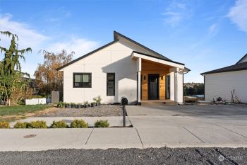 382 Strand Road , Ephrata, WA 98823