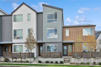 32646 Hemlock Avenue SE, Black Diamond, WA 98010