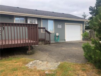 968 Wawona Avenue SE, Ocean Shores, WA 98569