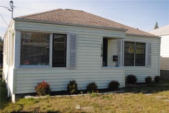 1519 N Wycoff Ave , Bremerton, WA 98312