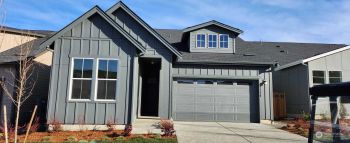 33338 Douglas Avenue SE, Black Diamond, WA 98010