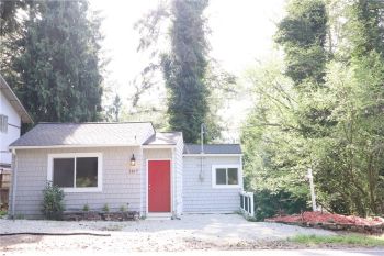 1817 Rocky Point Road NW, Bremerton, WA 98312
