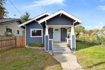 1015 Warren Avenue , Bremerton, WA 98337