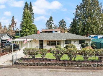 2305 Oak Drive , Steilacoom, WA 98388