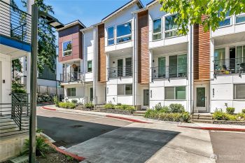 8537 22nd Place NE, Seattle, WA 98115