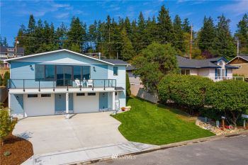 5604 Sugarloaf Street , Anacortes, WA 98221