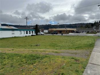 106 Center Street W, Eatonville, WA 98328