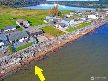 198 Driftwood Shores Road , Camano Island, WA 98282