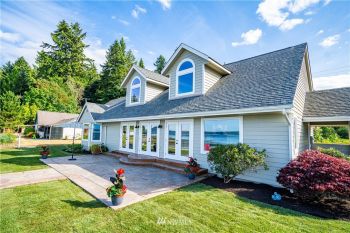 7228 Sandy Point Beach Road NE, Olympia, WA 98516