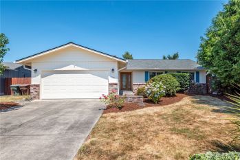 2301 48th Avenue , Longview, WA 98632