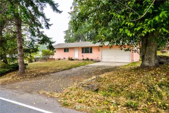 606 Salal Street , Oak Harbor, WA 98277