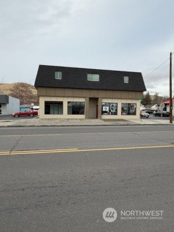 1105 Basin Street SW, Ephrata, WA 98823