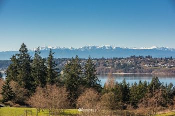 4603 East Harbor Road , Freeland, WA 98249