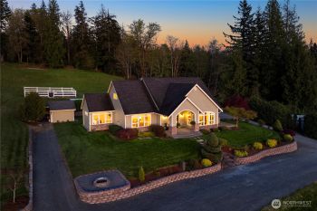 32250 SE Mountain View Drive , Black Diamond, WA 98010-8004