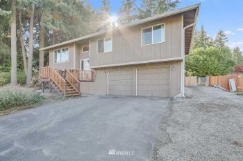 6928 47th Avenue E, Tacoma, WA 98443