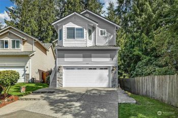709 215th Place SW #10, Lynnwood, WA 98036-8689