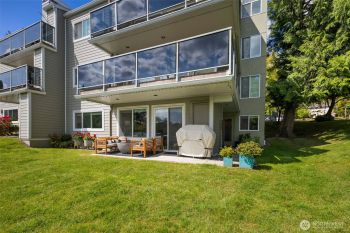 7008 155th Place NE, Redmond, WA 98052
