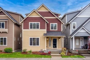 9512 E 133rd Street , Puyallup, WA 98373