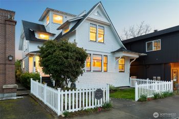 116 4th Avenue N, Edmonds, WA 98020