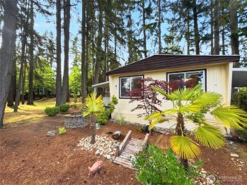 18425 NE 95th Street #8, Redmond, WA 98052