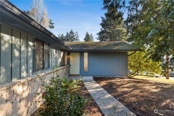 1352 N 176th Street , Shoreline, WA 98133