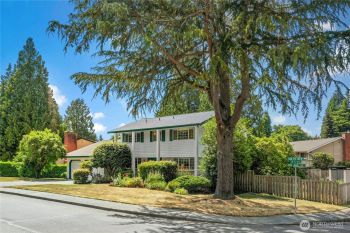 1023 144th Place SE, Bellevue, WA 98007-5632
