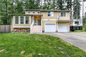 18240 E Clearlake Boulevard SE, Yelm, WA 98597