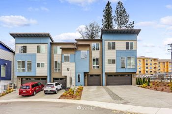 16201 Meadow Road #B3, Lynnwood, WA 98087