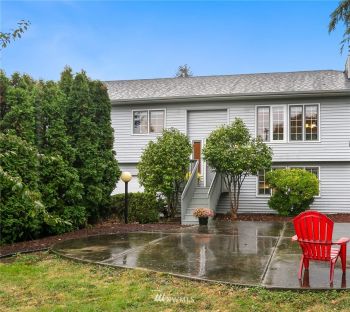 20820 Poplar Way , Lynnwood, WA 98036