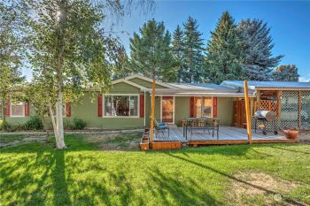 1110 3rd Street NE, East Wenatchee, WA 98802