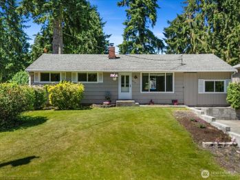 8532 E Xavier Way , Everett, WA 98208