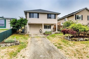 1122 Olympus Avenue , Port Angeles, WA 98362