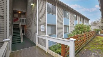 31510 106th Place SE #R-203, Auburn, WA 98092