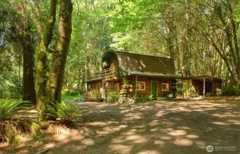 21980 Seatter Road NE, Kingston, WA 98346