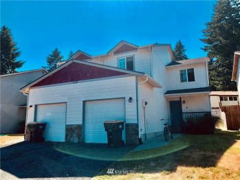 939 College Lane NE, Lacey, WA 98516