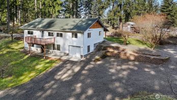 12024 Hillcrest Drive SE, Yelm, WA 98597