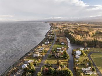 840 Three Crabs Road , Sequim, WA 98382