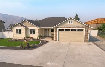 504 S James Avenue , East Wenatchee, WA 98802