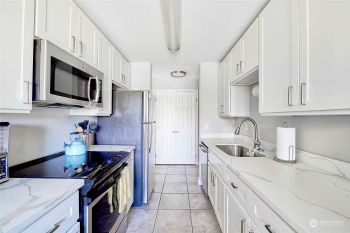10455 Des Moines Memorial Drive S #N101, Seattle, WA 98168