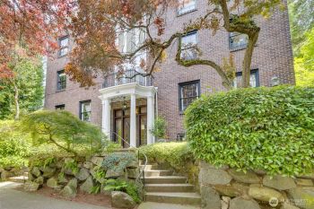 1120 17th Avenue #B, Seattle, WA 98122-4605