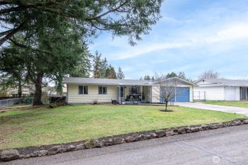 2414 Oak Drive , Steilacoom, WA 98388