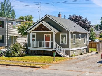 902 Hewitt Avenue , Bremerton, WA 98337