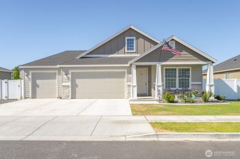 4730 W Hawk Street , Moses Lake, WA 98837