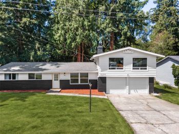 12218 66th Avenue Ct E, Puyallup, WA 98373